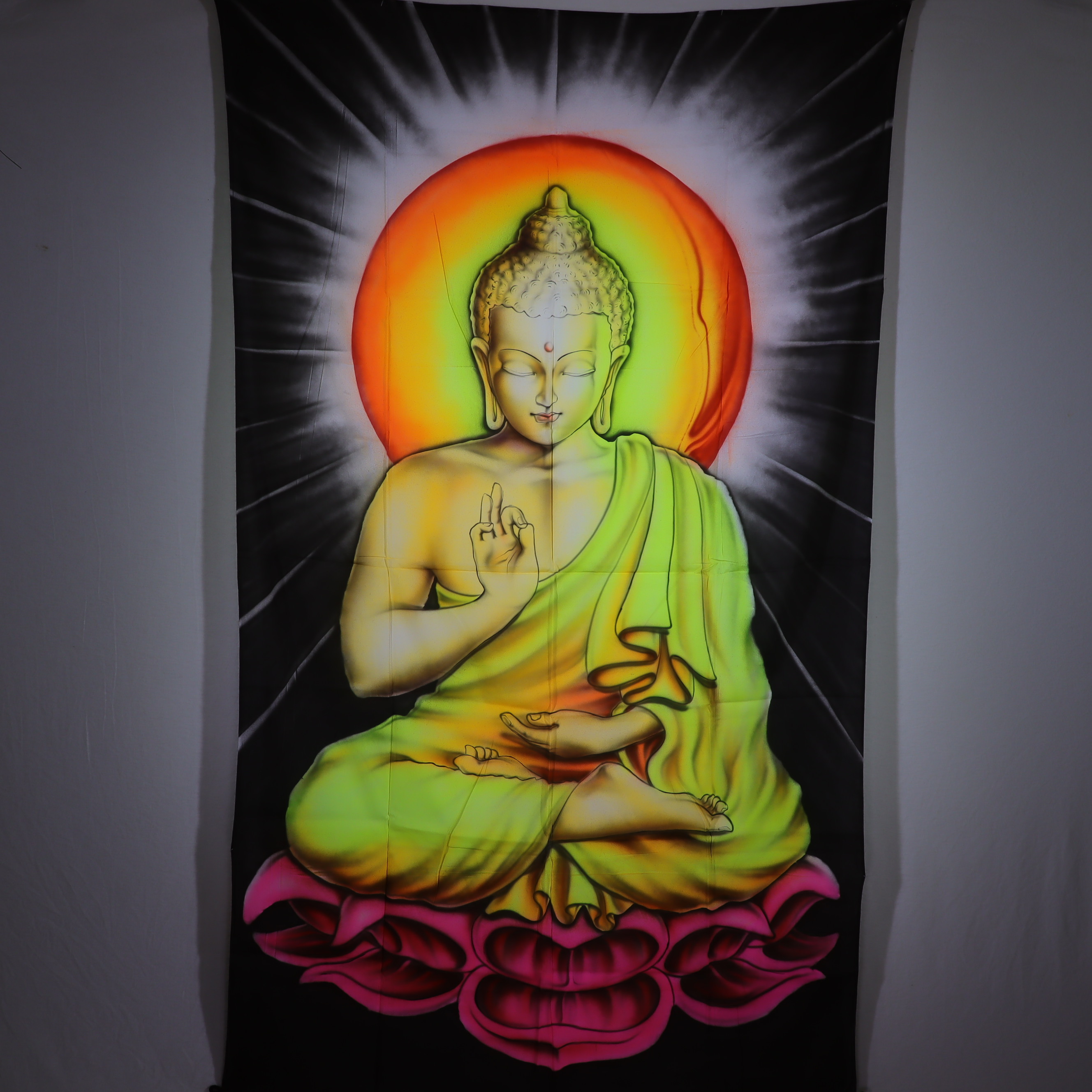 Wandtuch XXL - Buddha der Lehre - handgemalte und bunte Schwarzlicht UV aktiv Farben - 120 x 190