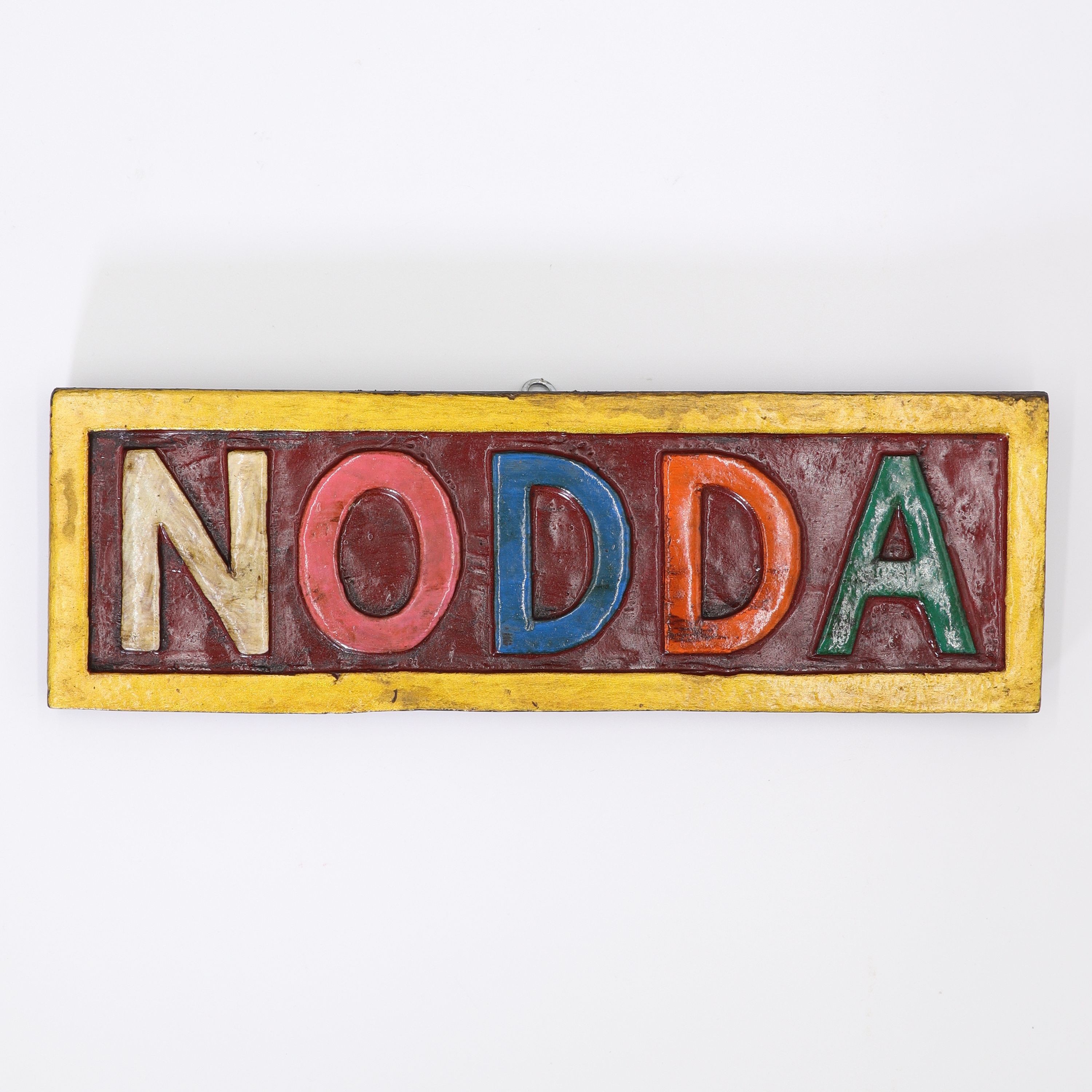 Schild aus Holz - Nodda & Namaste als zweiseitiges Wende-Schild - buntes Wandbild von Hand geschnitzt - ca. 8 x 24 cm - wundervolle Wanddekoration in traditionell nepalesischen Farben - echte Handarbeit und fair gehandelt aus Nepal