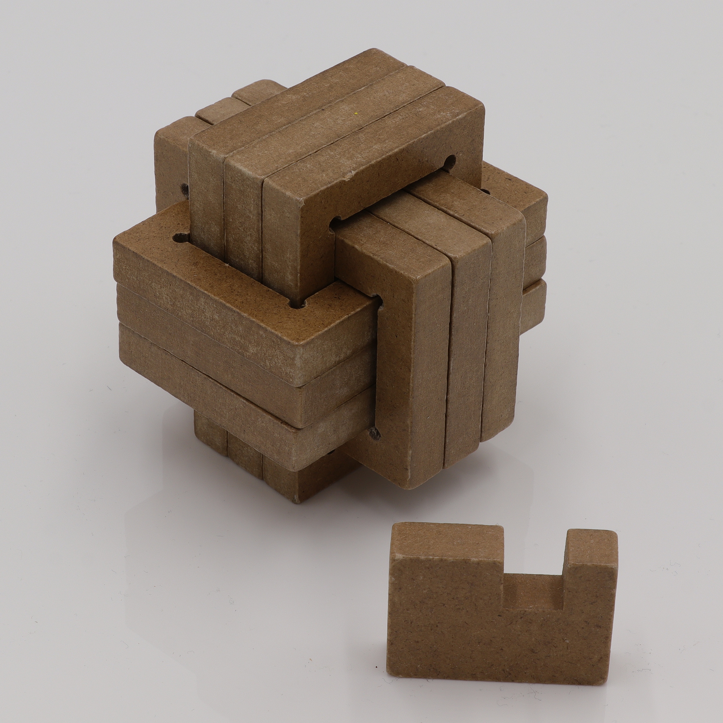 Forgotten Piece - Geduldspiel aus Holz - 3D Puzzle - Interlock Problem