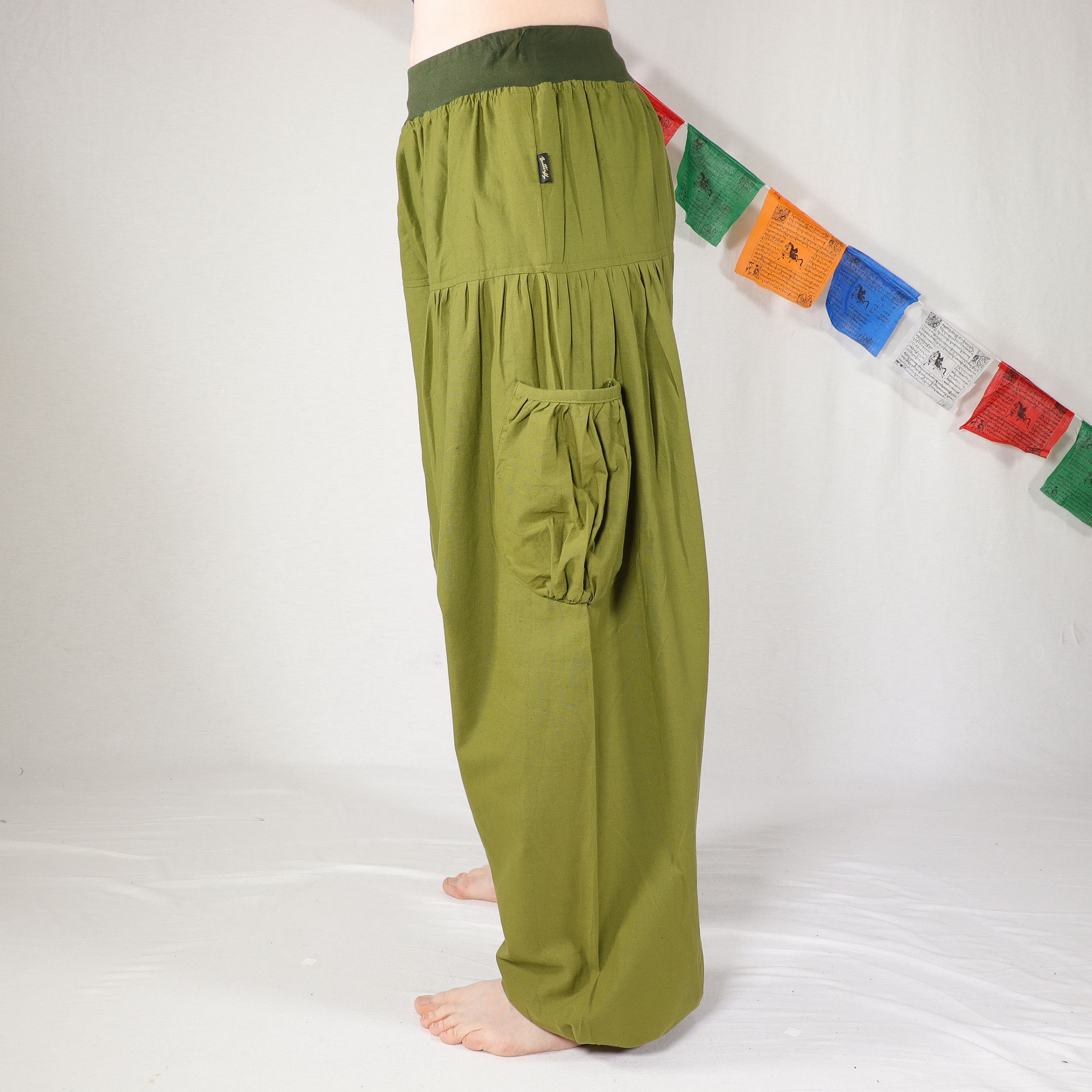 Haremshose - Pockets - OliveGrün - 100% Baumwolle - Deine neue Lieblingshose für Yoga und mehr - Fair gehandelt aus Nepal