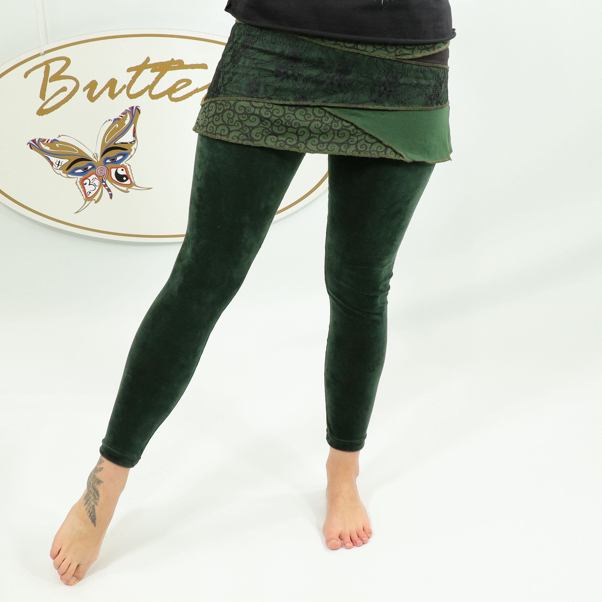 Leggings für Damen - elegante Minirock Kombi - Gothik Elfen Look Design - Baumwollsamt mit Spitze - für Dein Workout oder zur Party - Fair gehandelt aus Nepal