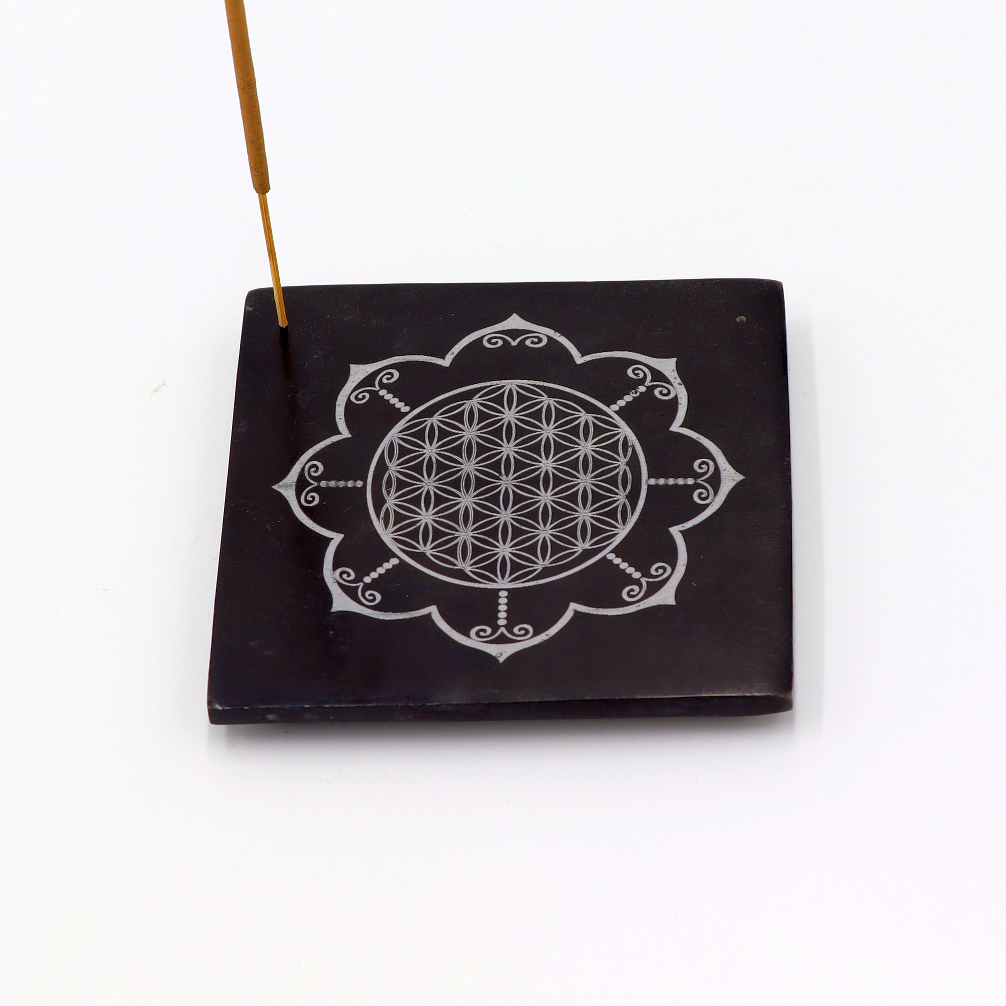 Räucherstäbchenhalter aus Speckstein Quadratform Lotus Blume Schwarz front